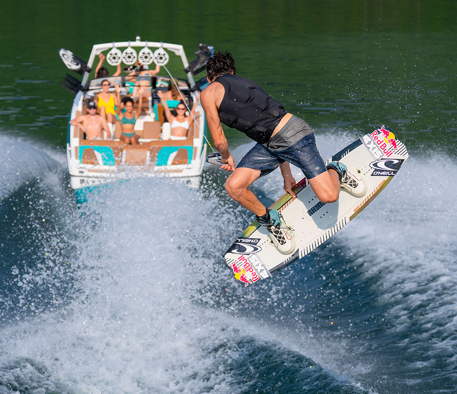 Axis T250 Largest Axis Ever Built 25Foot Wakesurf & Wakeboard Boat